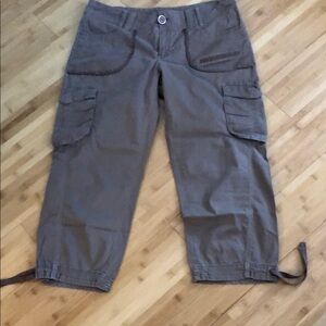 DKNYC Tan Cargo Capris
